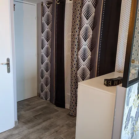 Duplex Cap D'agde Vue Avec Piscine Agde