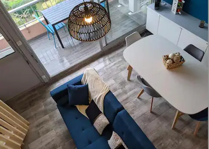 Duplex Cap D'agde Vue Avec Piscine Agde